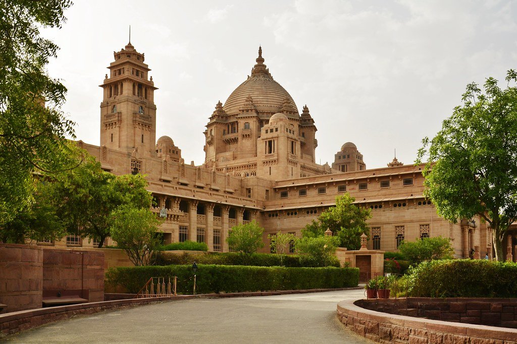 Experience Kashmir- A Family Getaway